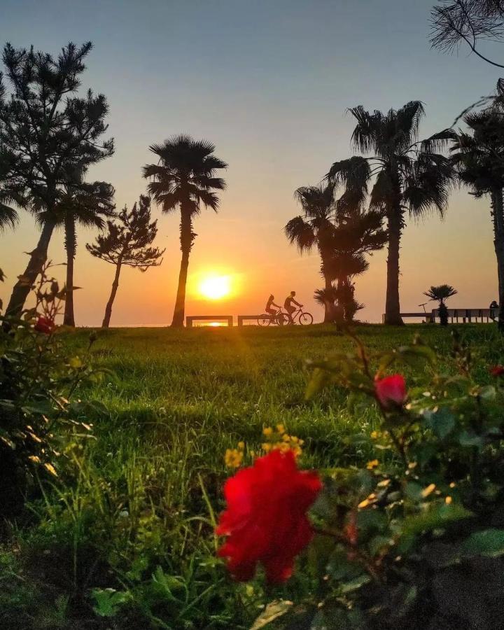 Orbi City Batumi With Sea View エクステリア 写真